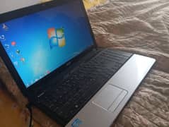 Acer e1-571 in good condition with speakers+charger