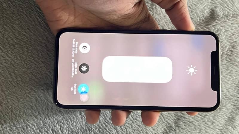 iPhone 11 Pro 64GB PTA Approved 4