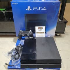 PLAYSTATION 4 FAT 500GB / PS4 - SLIGHTLY USED - 10/10 CONDITION