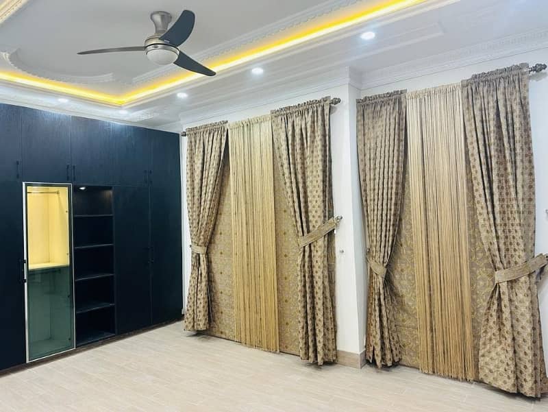 1 Kanal Out Class Luxury Upper Portion For Rent In DHA Phase 4,Block CC. 3