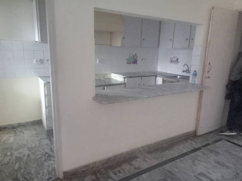 10 marla outstanding upper portion 1 bedroom tvl kitchen in model town C block for rent 3