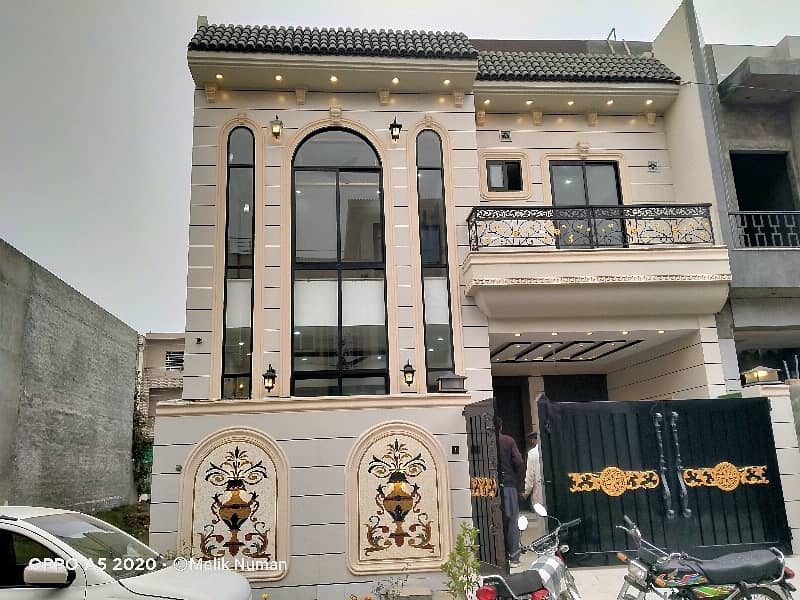 5 Marla Spanish House for Sale in Lahore 1