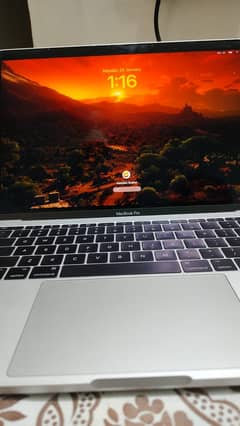 Macbook pro 2017 13 inch