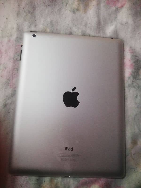 I pad 4Genration urgent 4 sale 4