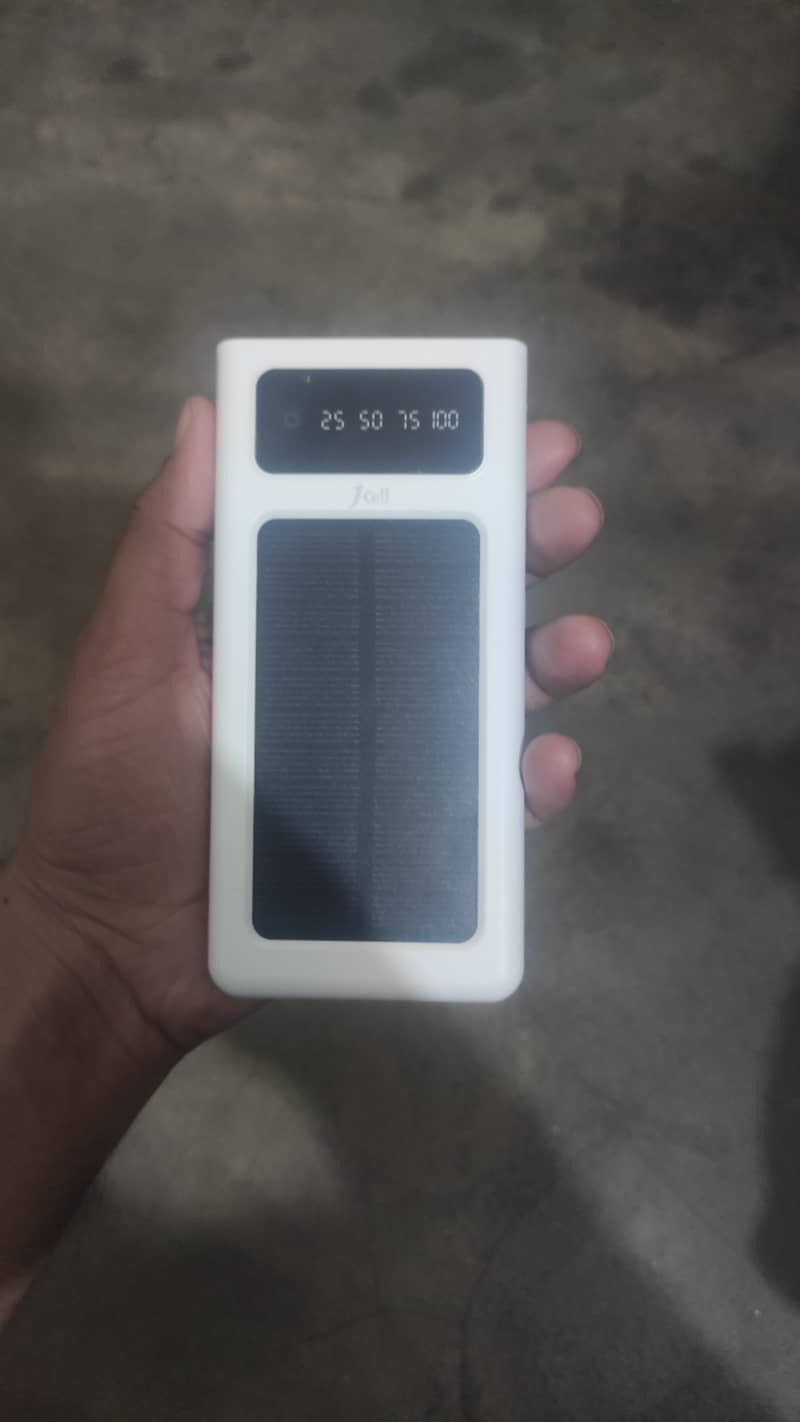 Solar power bank 10000 mah 2