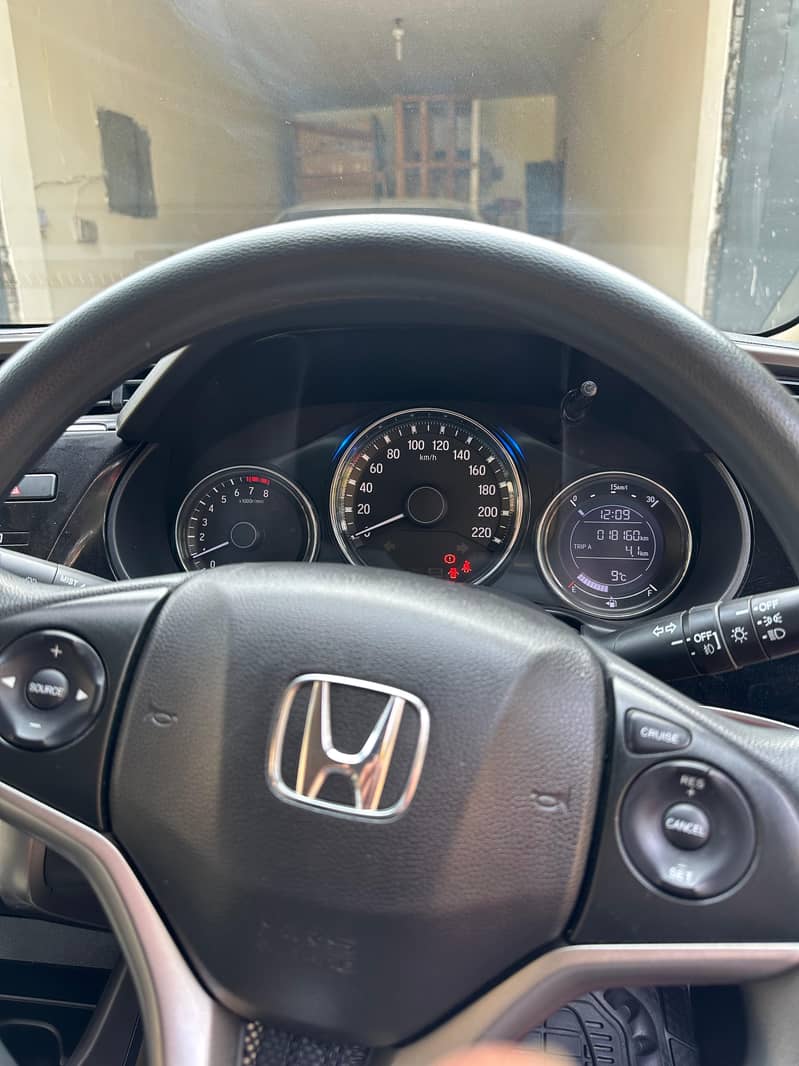 Honda City Aspire 2021/2022 1.5, Very Low Mileage 1