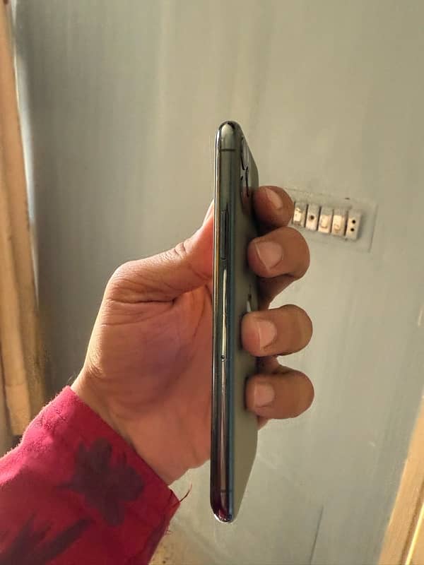 iphone 11 pro non pata JV 256gb RS 65000 4