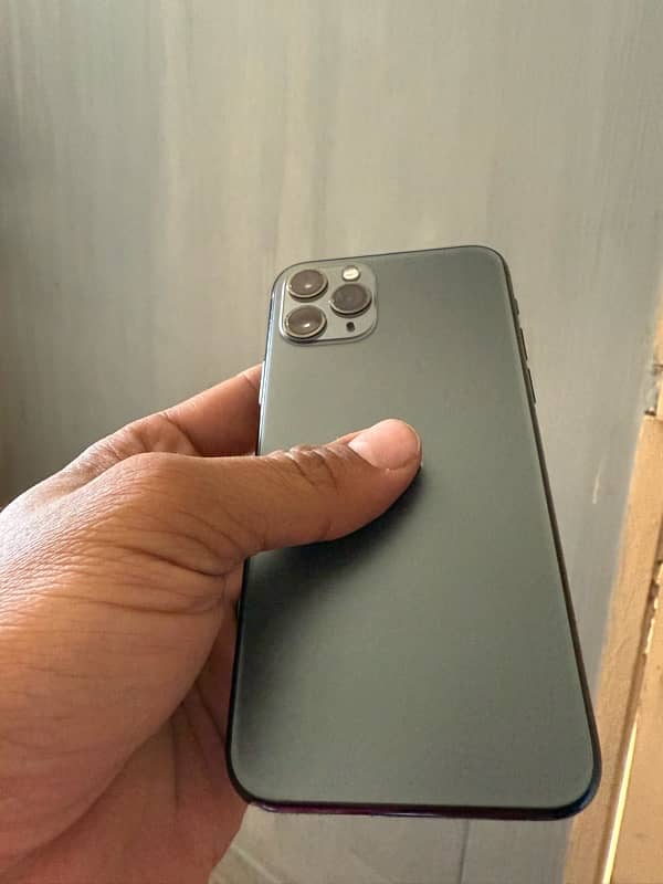 iphone 11 pro non pata JV 256gb RS 65000 7