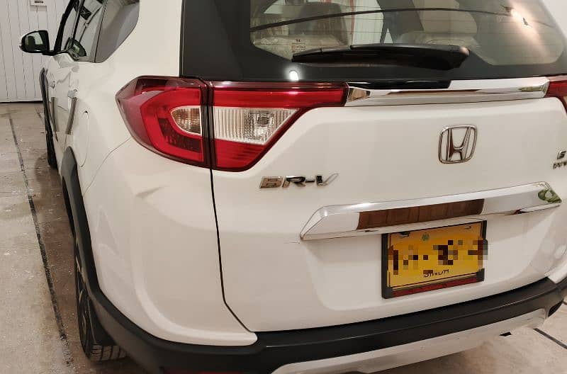 Honda BR-V S 2018 3