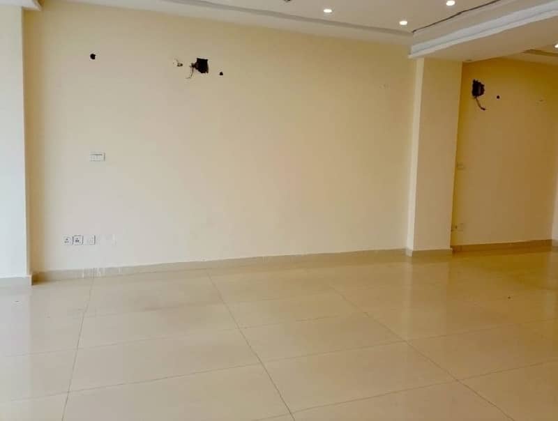 8 Marla 1st Floor Office With Elevator For Rent In DHA Phase 8,Block D, Lahore. 4