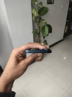 iPhone 1300 help battery CP is 100