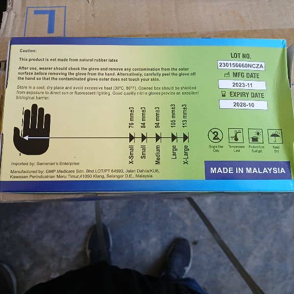 Nitrile gloves black 2