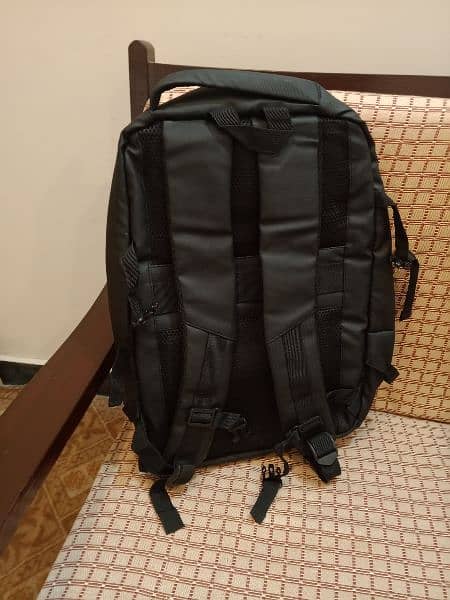 Laptop bag 1