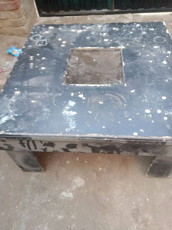 center Table for sale in good condition 1