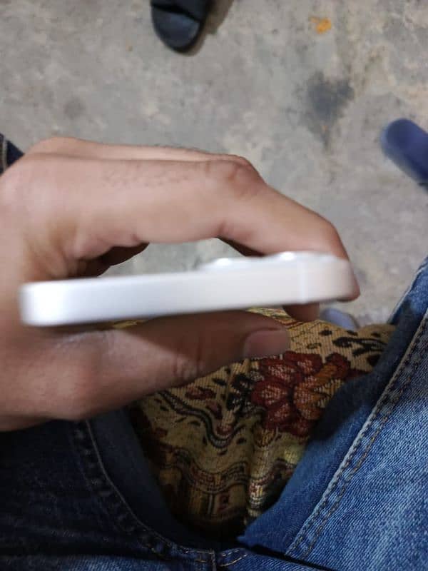 03161421411 non pta hai 128 gb bahir se aya tha bahir ja k sim chly gj 3