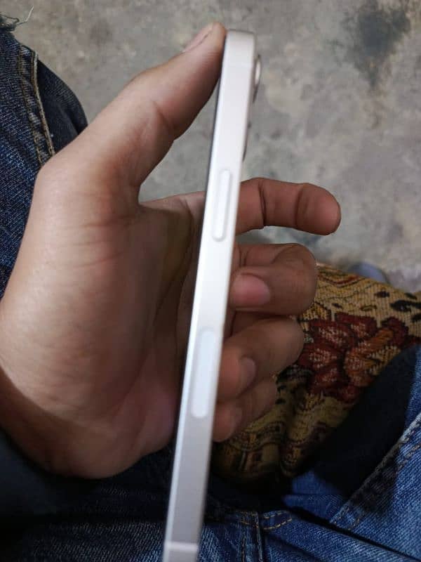 03161421411 non pta hai 128 gb bahir se aya tha bahir ja k sim chly gj 4