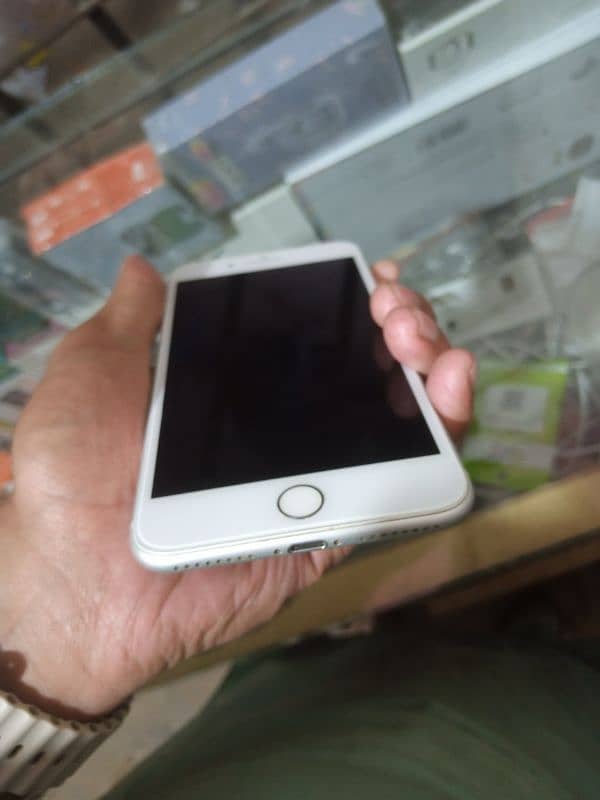 i phone 7 pulas used mobile good comdishion argent sae 03281207576l 2