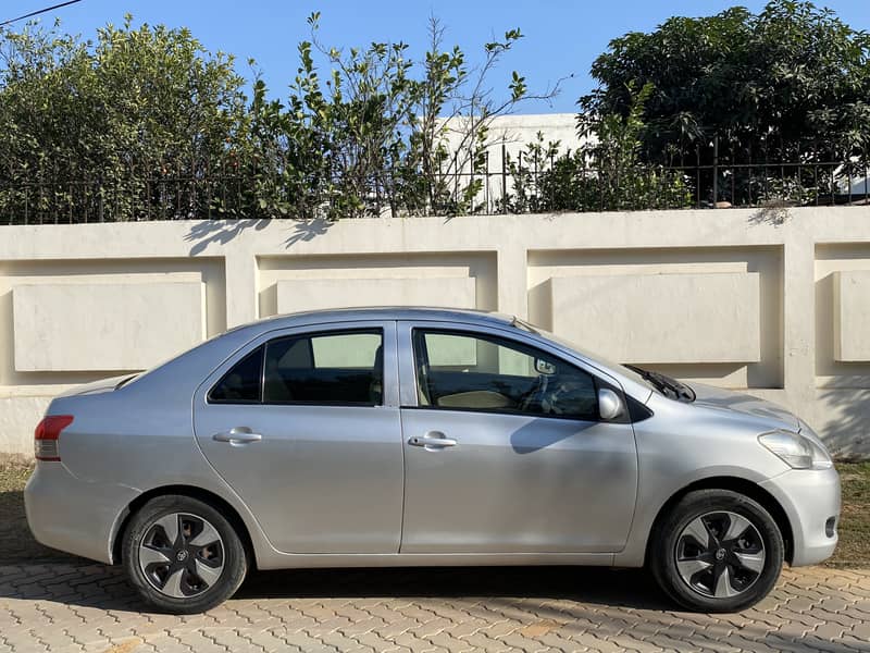 Toyota Belta 1.3 2