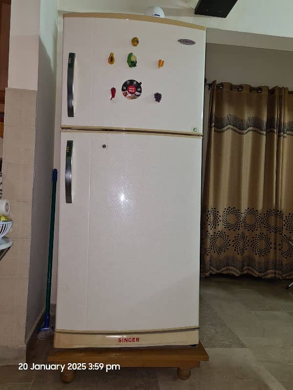 Refrigerator Full Size in best condition is for sale 0