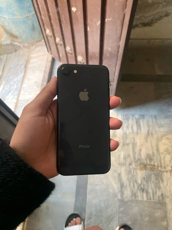 Iphone 8 non pta 1