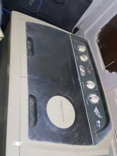 l am selling my washing machine in working condition.