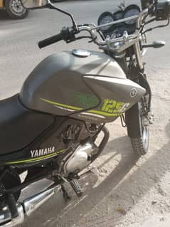 Yamaha ybr g matt green color condition like brand new 1st owner