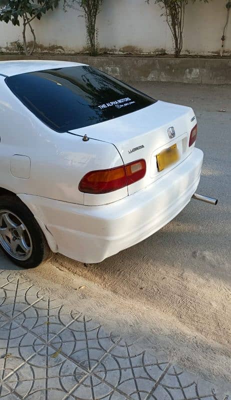 Honda Civic EXi 1994 4