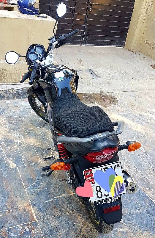 Suzuki GSX 125 4