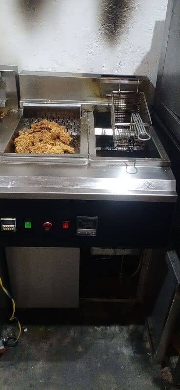 single  fryer 16 LTR 0