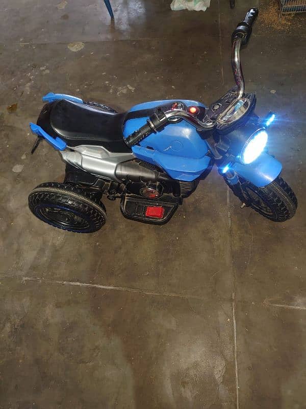 Kids electric bike, 3 wheels car bike 2