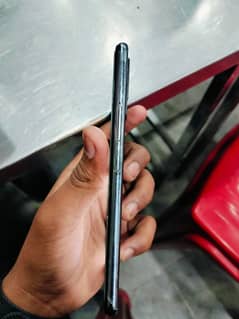 Vivo Y73 One handed use condition 10/10