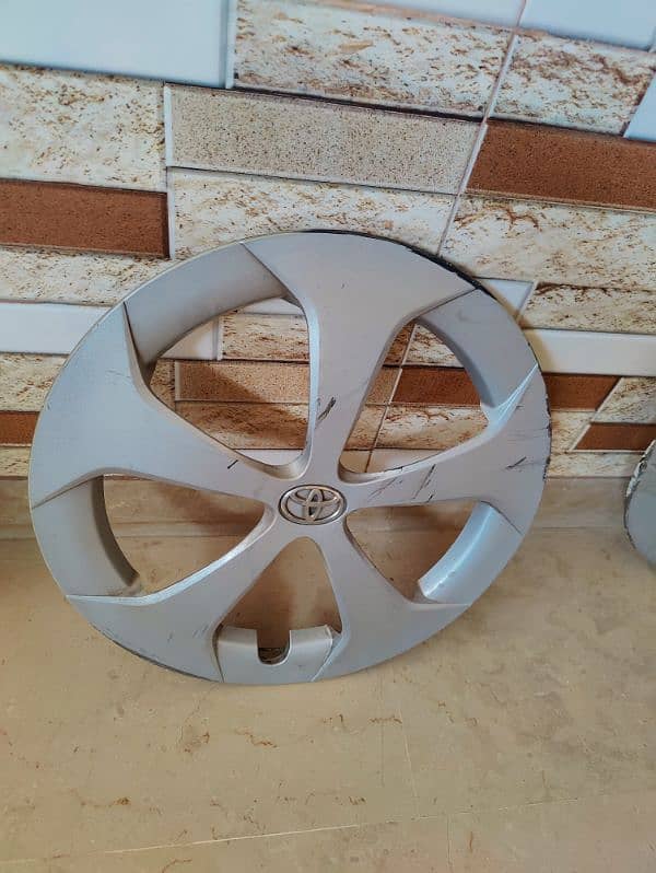 toyota prius wheel cover 1