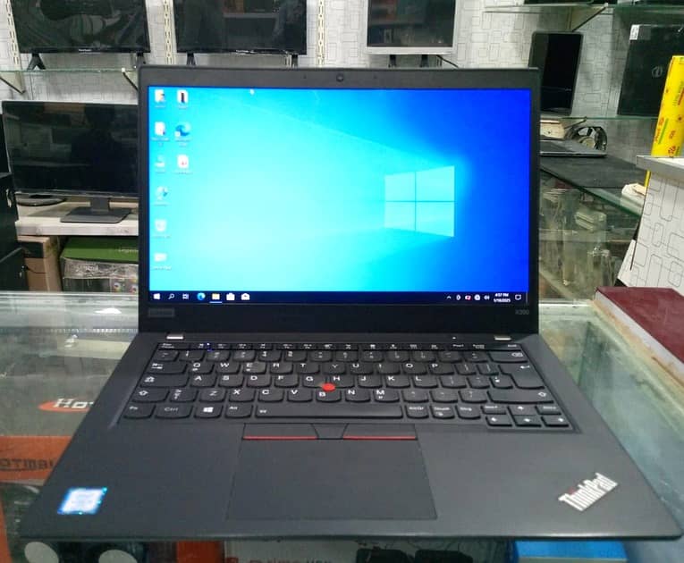 Lenovo Core i-5  8th Generation 0