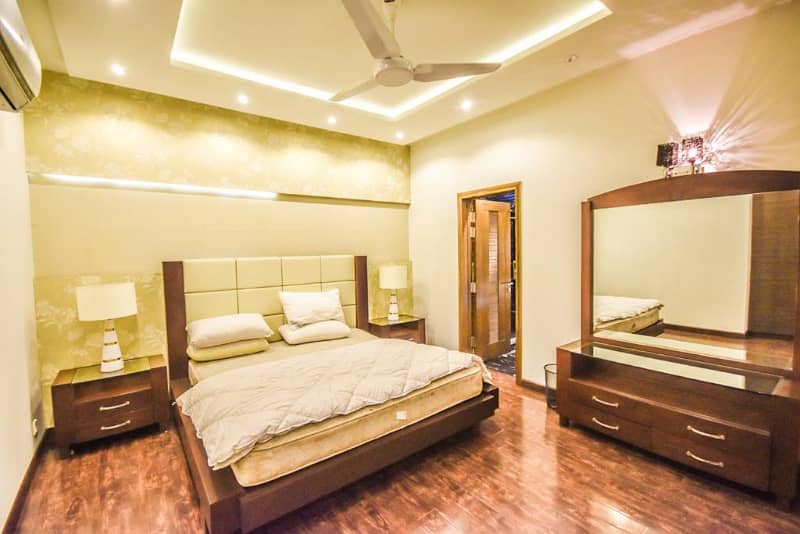 1 KANAL FULLY FURNISHED UPPER PORTION AVAILABLE FOR RENT 4