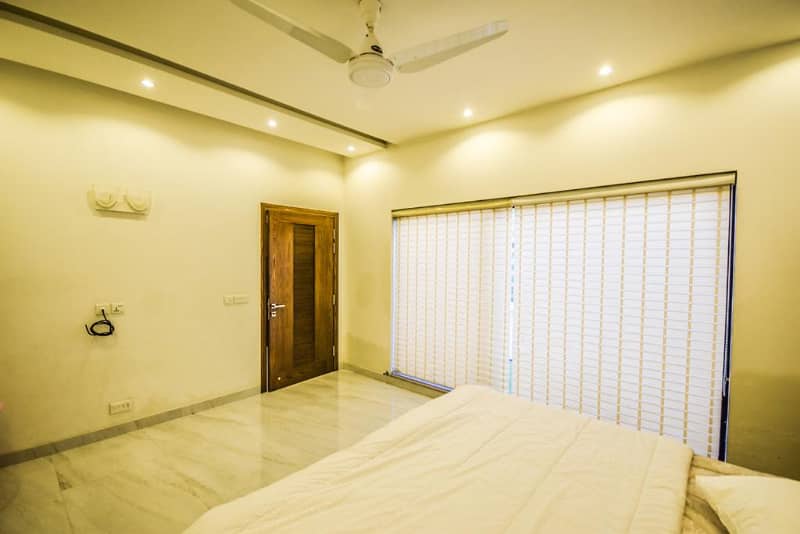 1 KANAL FULLY FURNISHED UPPER PORTION AVAILABLE FOR RENT 15