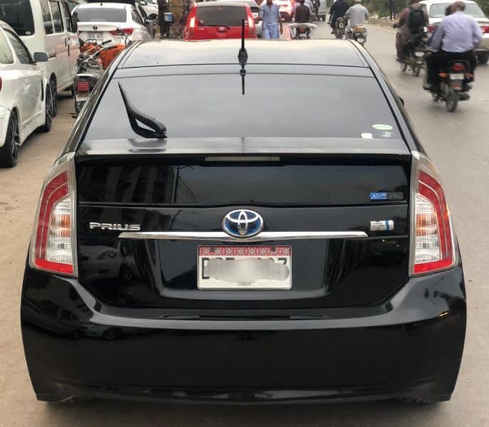 Toyota Prius 2012 G-Touring 4