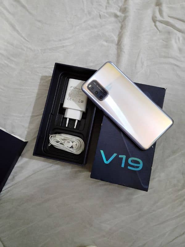 vivo v19 0