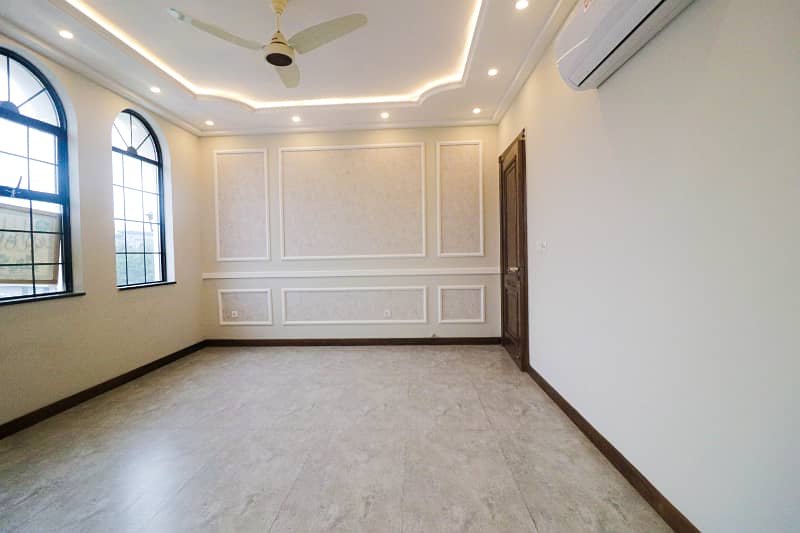 1 KANAL UPPER PORTION AVAILABLE FOR RENT 6