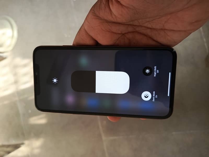 IPhone 11 Pro Max 256gb Non PTA 4