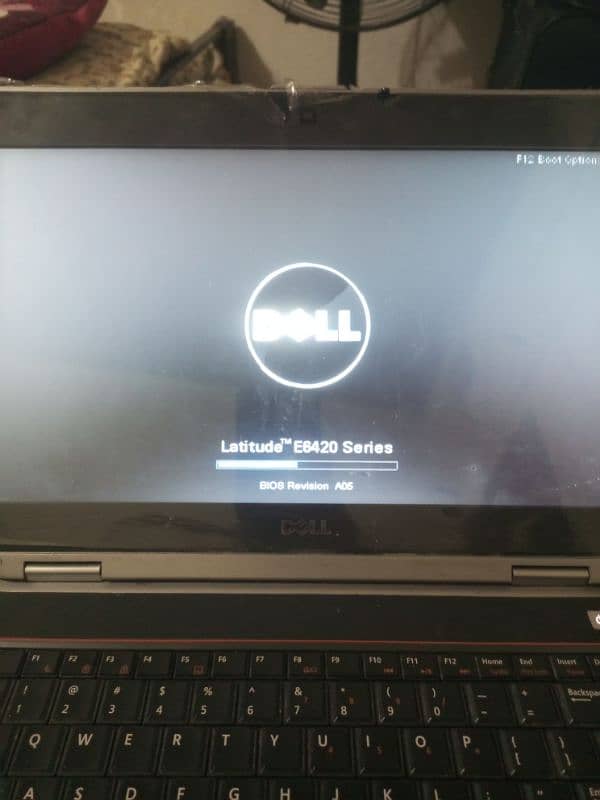 dell latitude e6420  good condition everything working 4