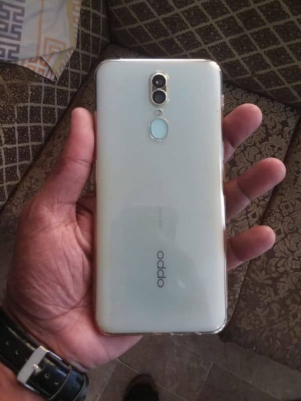 oppo F11 8/256 0