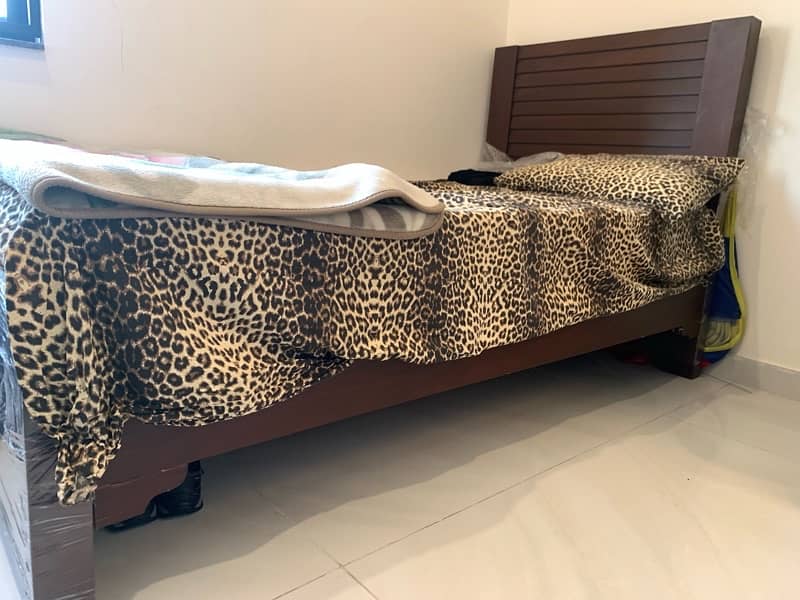 100% wood easy to set up strong single bed 3