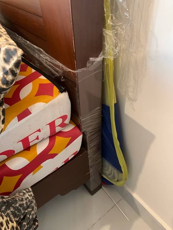 100% wood easy to set up strong single bed 5
