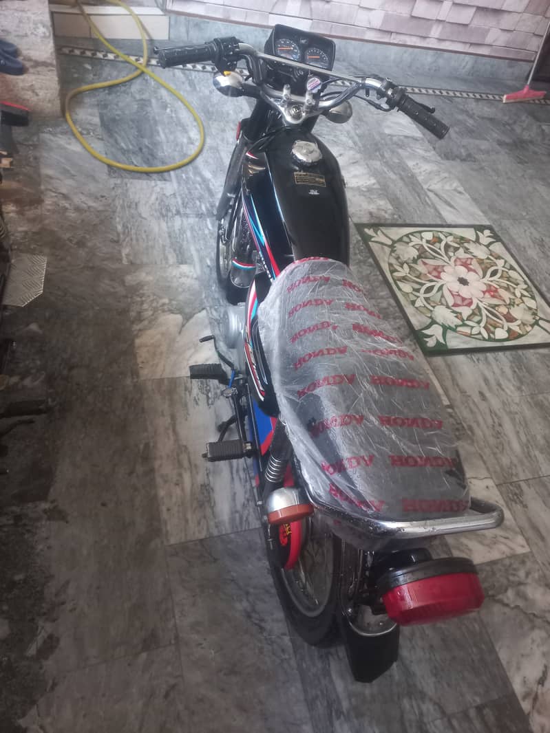 Honda CG 125 2019 3