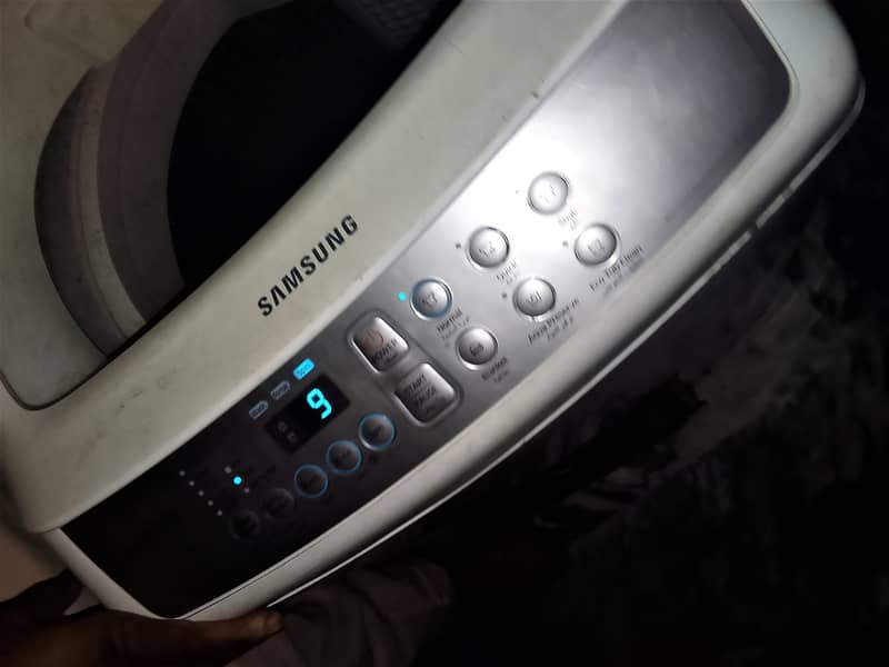 Samsung Fully Automatic Top Load Washing Machine (Model: WA70H4200SW) 9