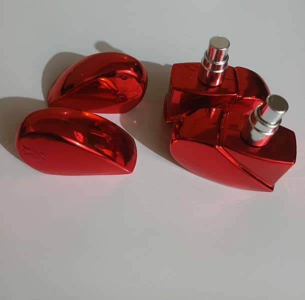 Buy one and get one free. Couple Perfume Set 1