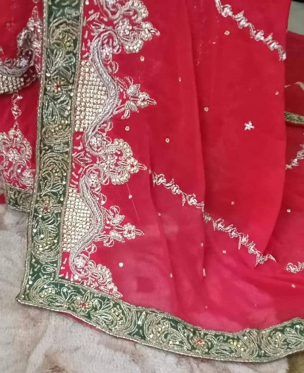 +923259334131 " 5 dresses for sale  price 53000 13