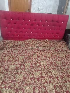 king size bed solid structure beautiful look