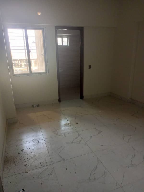 2 BED DD FLAT (ROYAL 8 ICON) FOR SALE IN GULSHAN E IQBAL 13 D 2 7