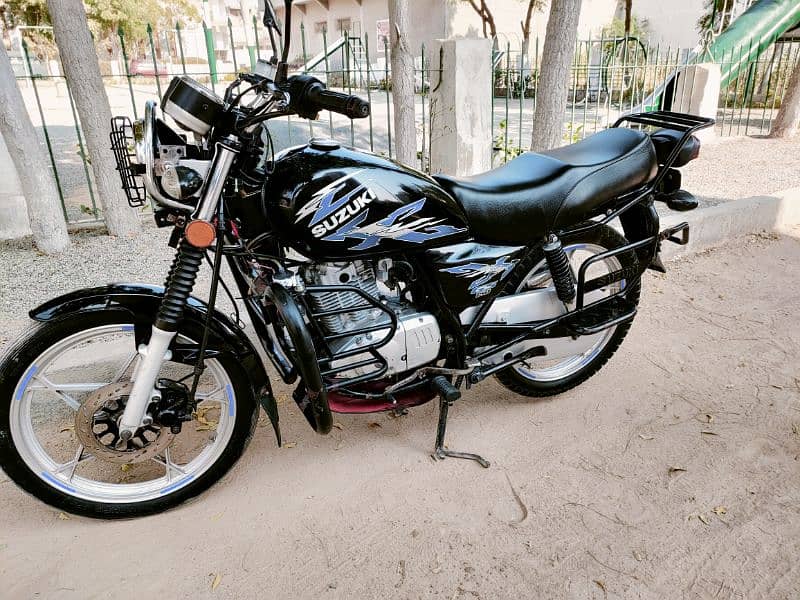 Suzuki GS 150 SE 2022 condition 10/9 incurred till oct 2025 2